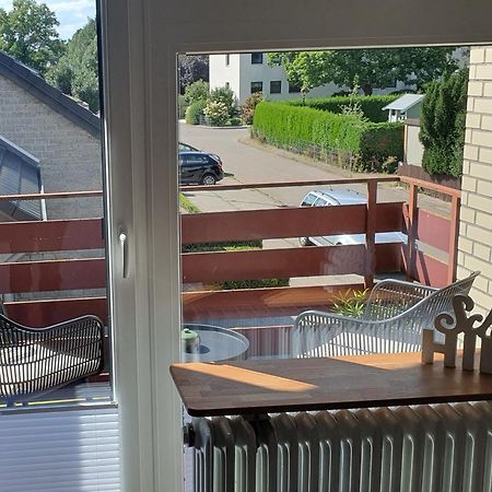 --Renoviert-- Ruhige 1-Zimmer Einliegerwohnung Mit Kueche Und Bad In Grossburgwedel Exterior photo