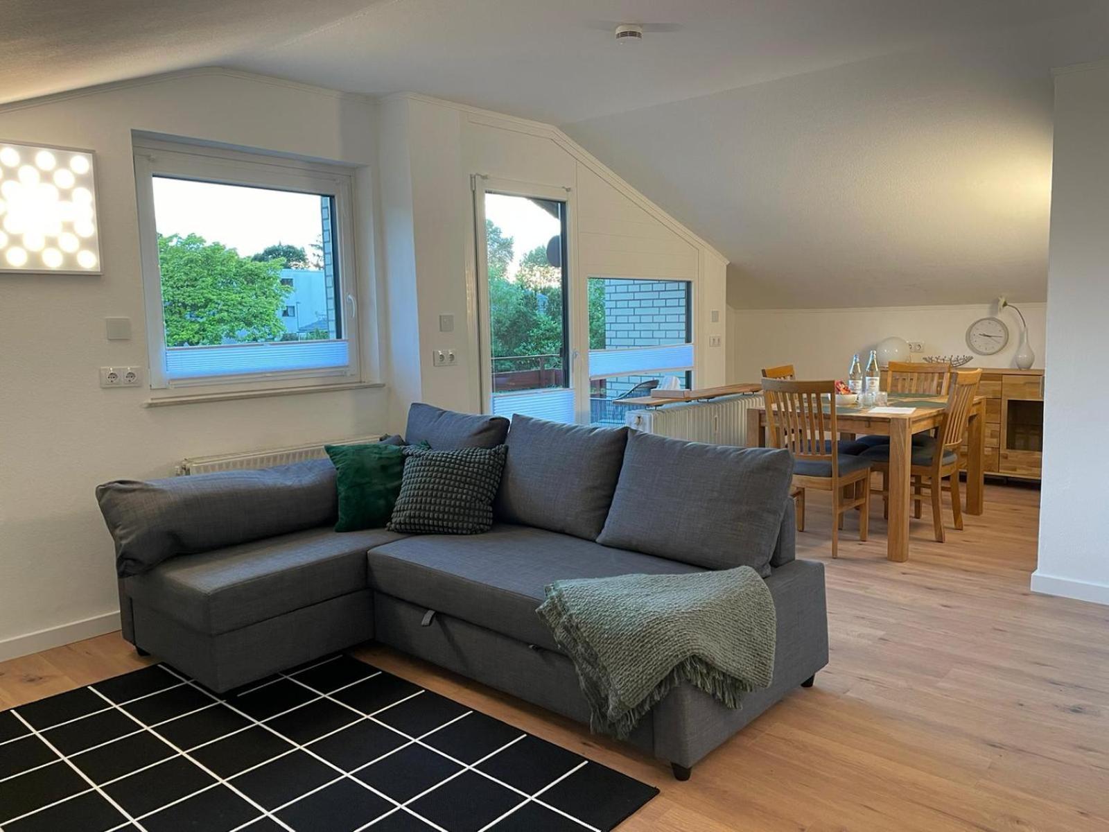--Renoviert-- Ruhige 1-Zimmer Einliegerwohnung Mit Kueche Und Bad In Grossburgwedel Exterior photo