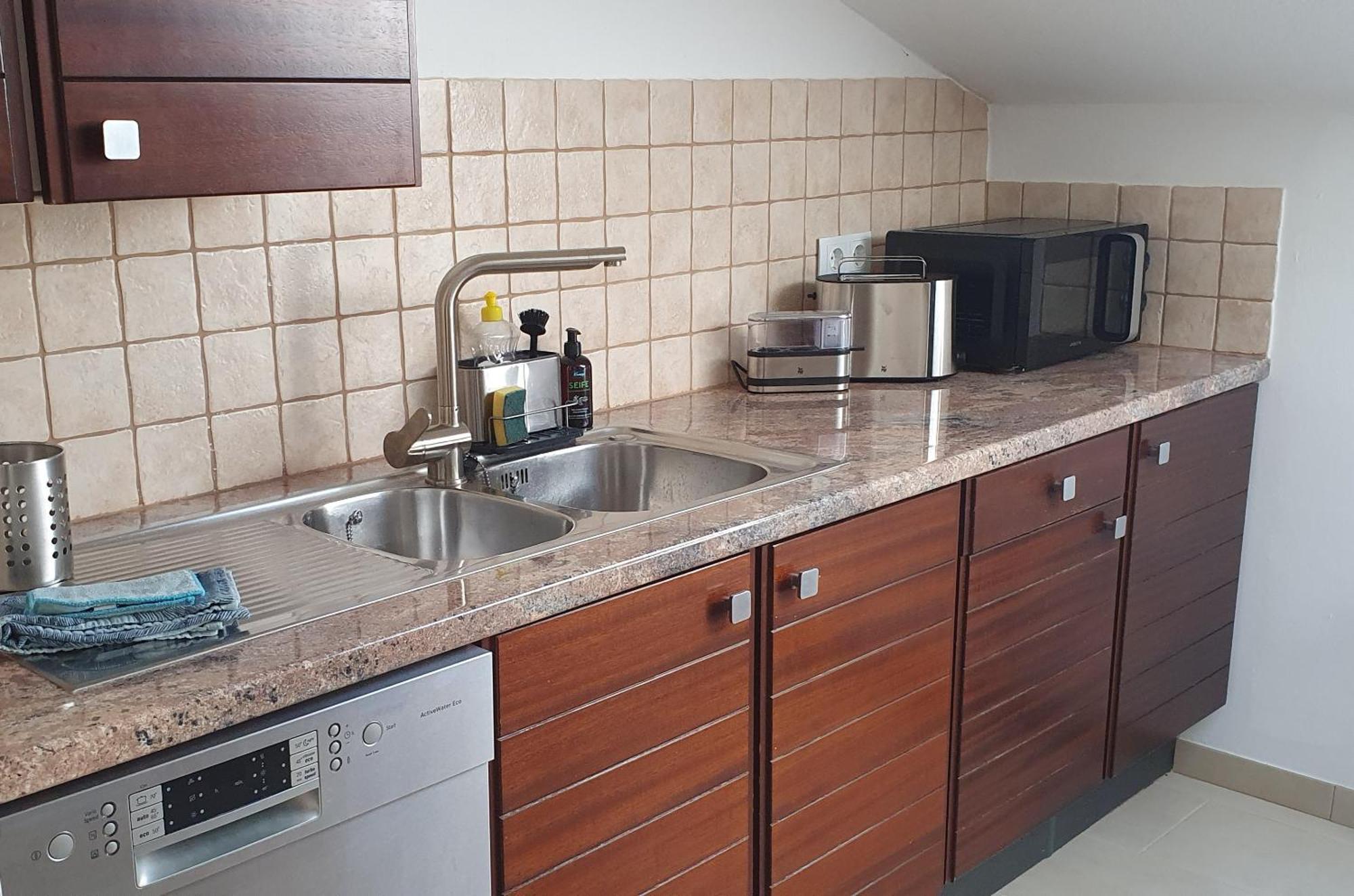 --Renoviert-- Ruhige 1-Zimmer Einliegerwohnung Mit Kueche Und Bad In Grossburgwedel Exterior photo