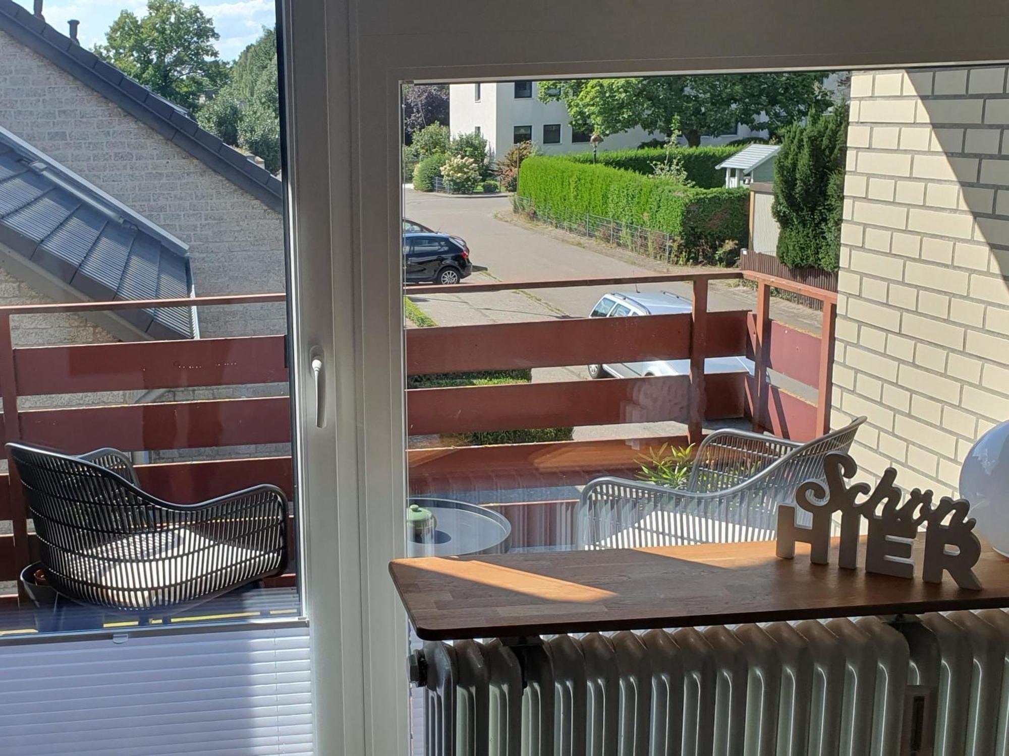 --Renoviert-- Ruhige 1-Zimmer Einliegerwohnung Mit Kueche Und Bad In Grossburgwedel Exterior photo